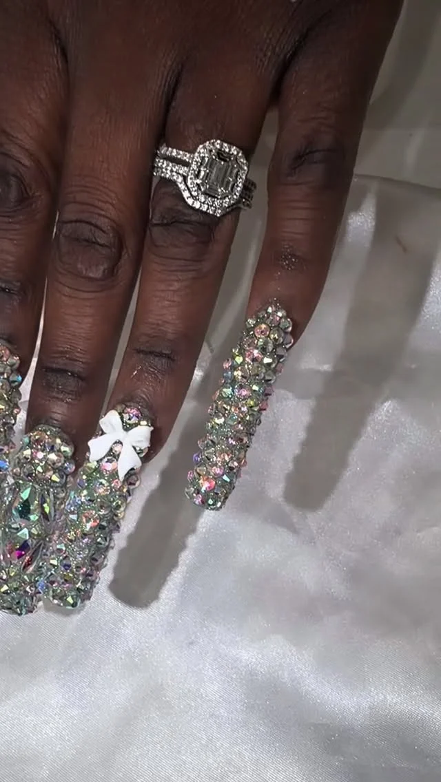 Bad & boujee 💎✨
Fully encrusted XXL gem nails 😮‍💨